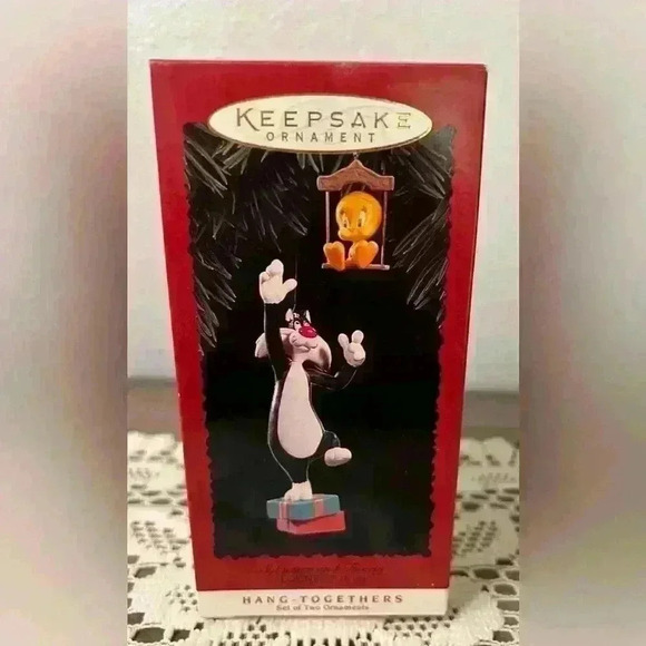 Hallmark Keepsake NEW 1995 Christmas Ornament “Sylvester & Tweety” Looney Tunes - Picture 2 of 6